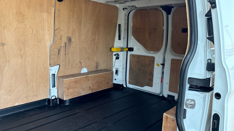 Ford Transit Custom 300 L1 Diesel Fwd 2.0 EcoBlue 130ps Low Roof Limited Van